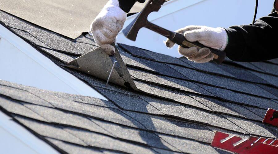 Professional gutter cleaning in Locust Valley, NY